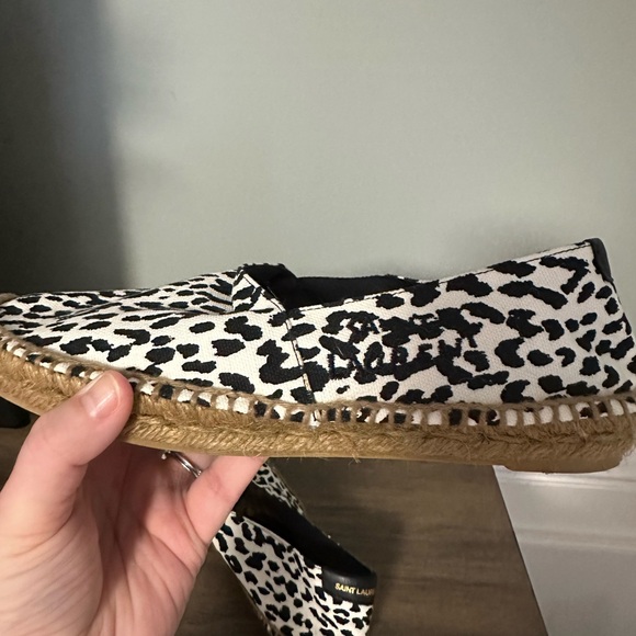 Saint Laurent Monogramme Logo Cheetah Print Espadrille, Size 35 (5) - Picture 2 of 5